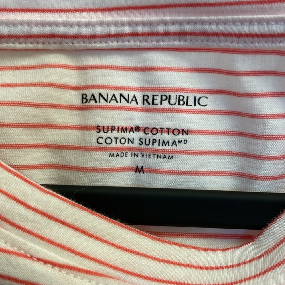 Banana Republic cropped t-shirt - Picture 2 of 4